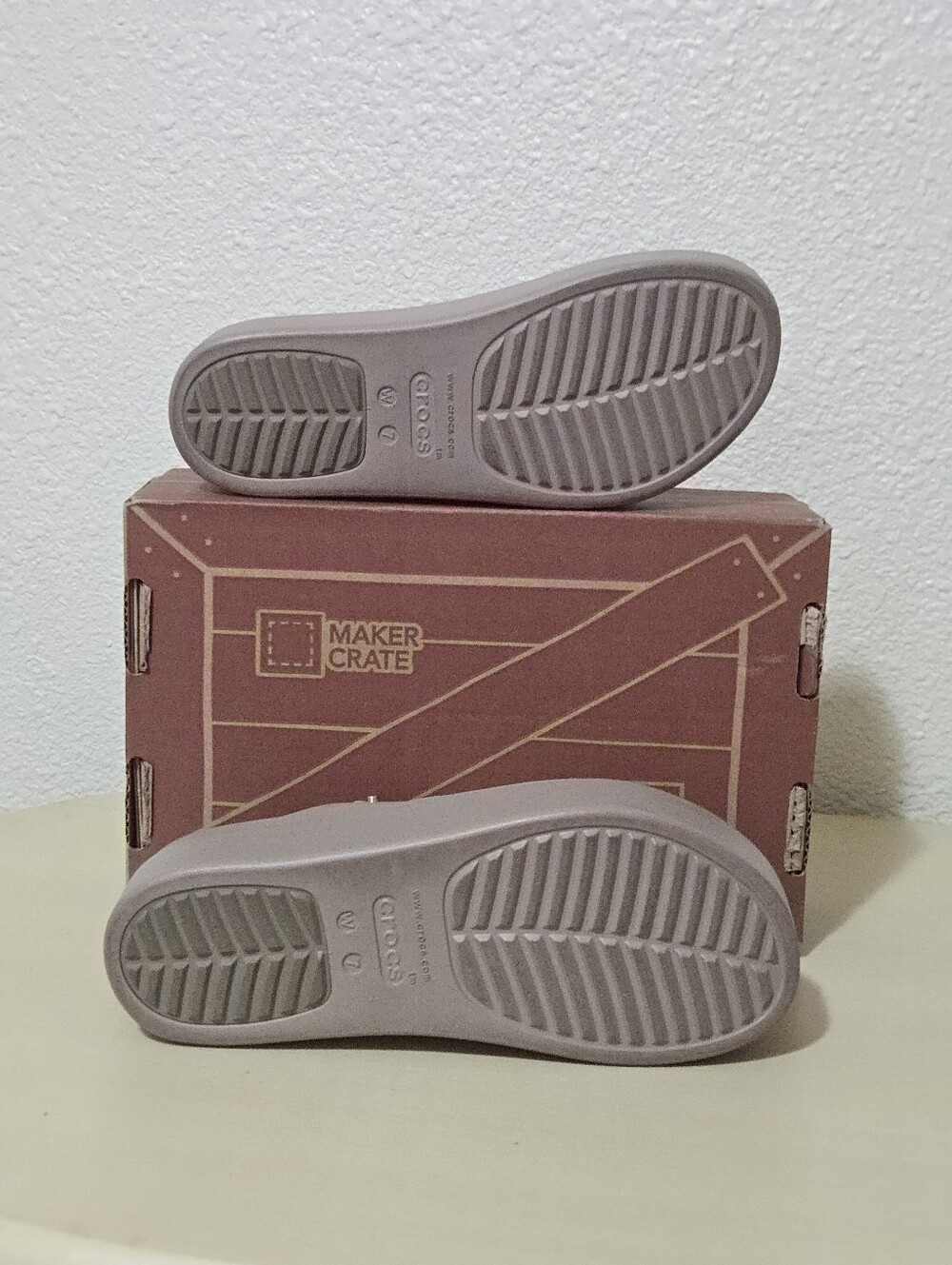 NEW Crocs Brooklyn Studded Flip Flop Sandals - Life Ride - Platform - Size 7 - Picture 8 of 11